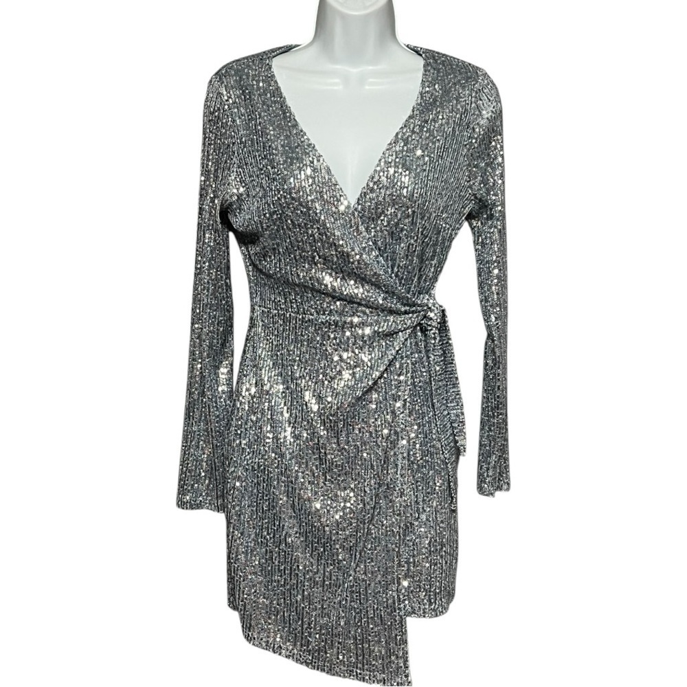 Karlie Silver Metallic Sequin Wrap Tie Dress Size Medium